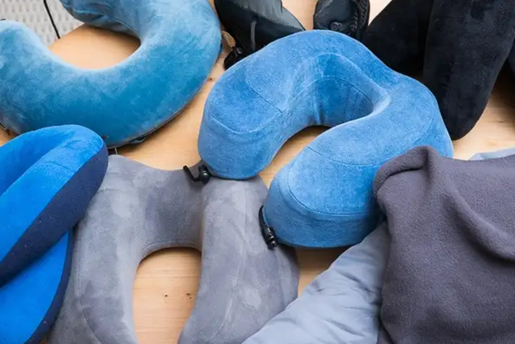 How to Use a Travel Pillow for Maximum Comfort on Your Journey